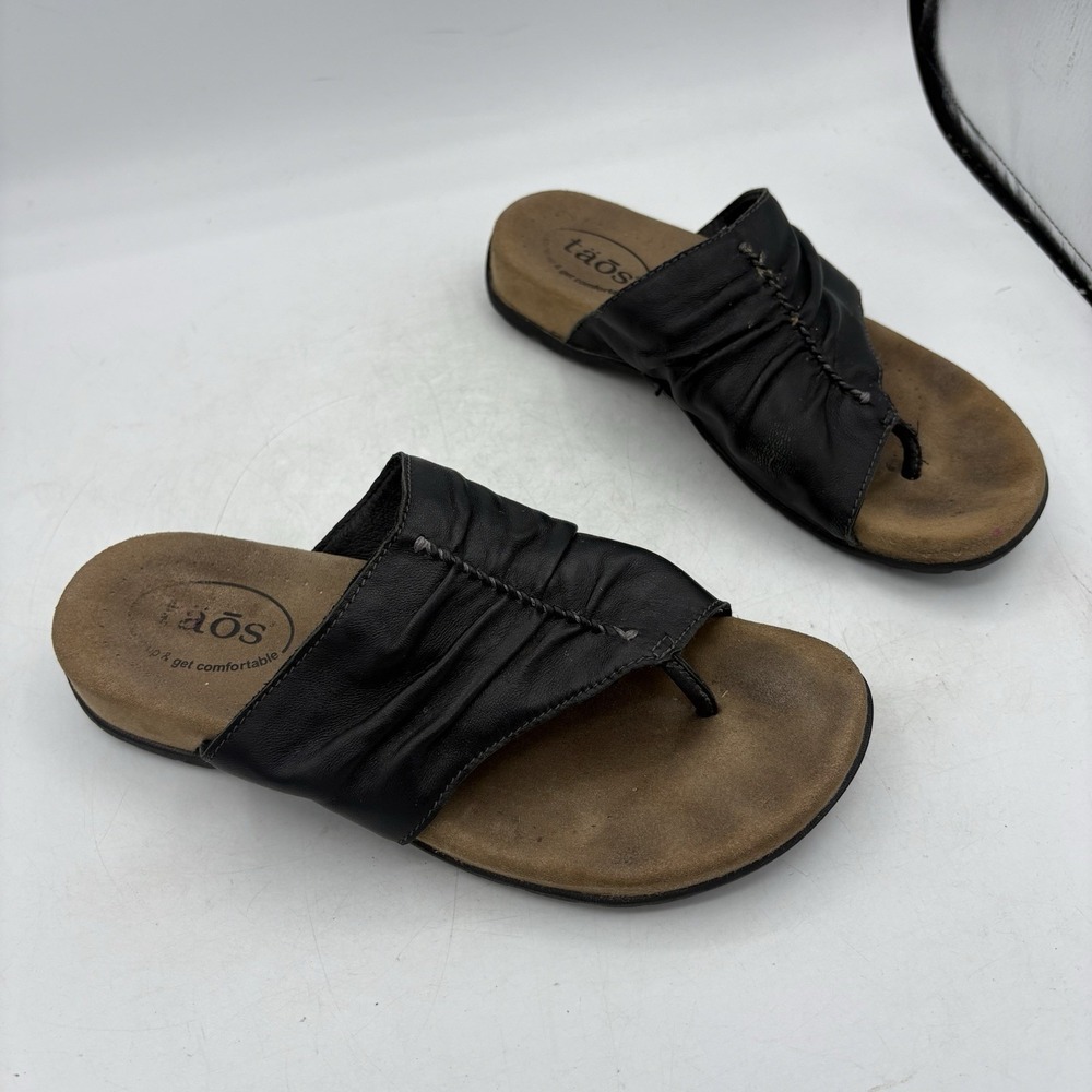 Taos Sandals Womens Size 7 Gift 2 Thong Ruched Black Leather GT2-12045